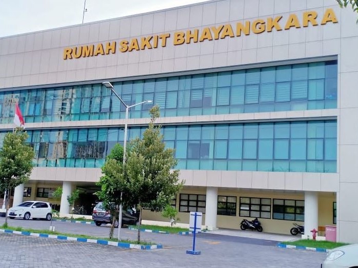 Rumah Sakit Bhayangkara - Surabaya