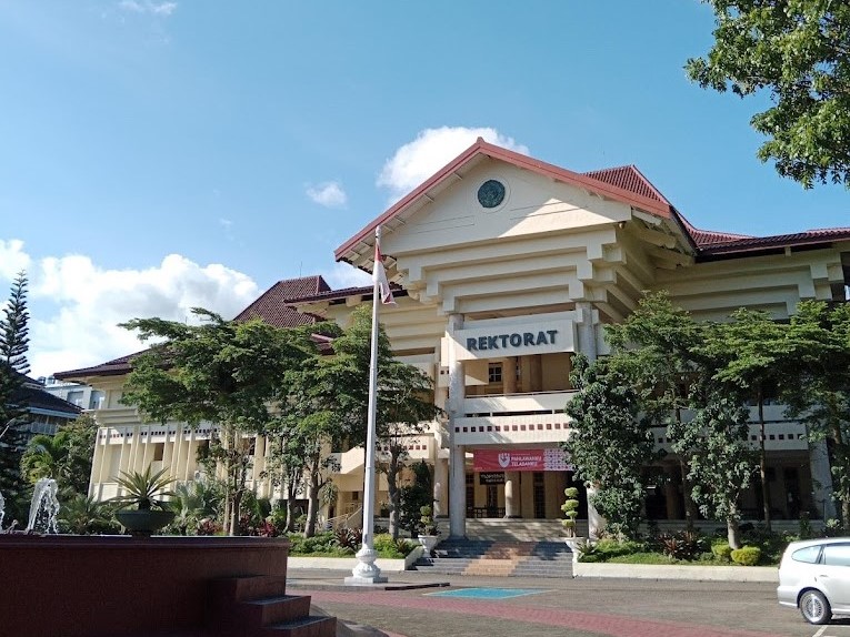 Universitas Negeri - Yogyakarta